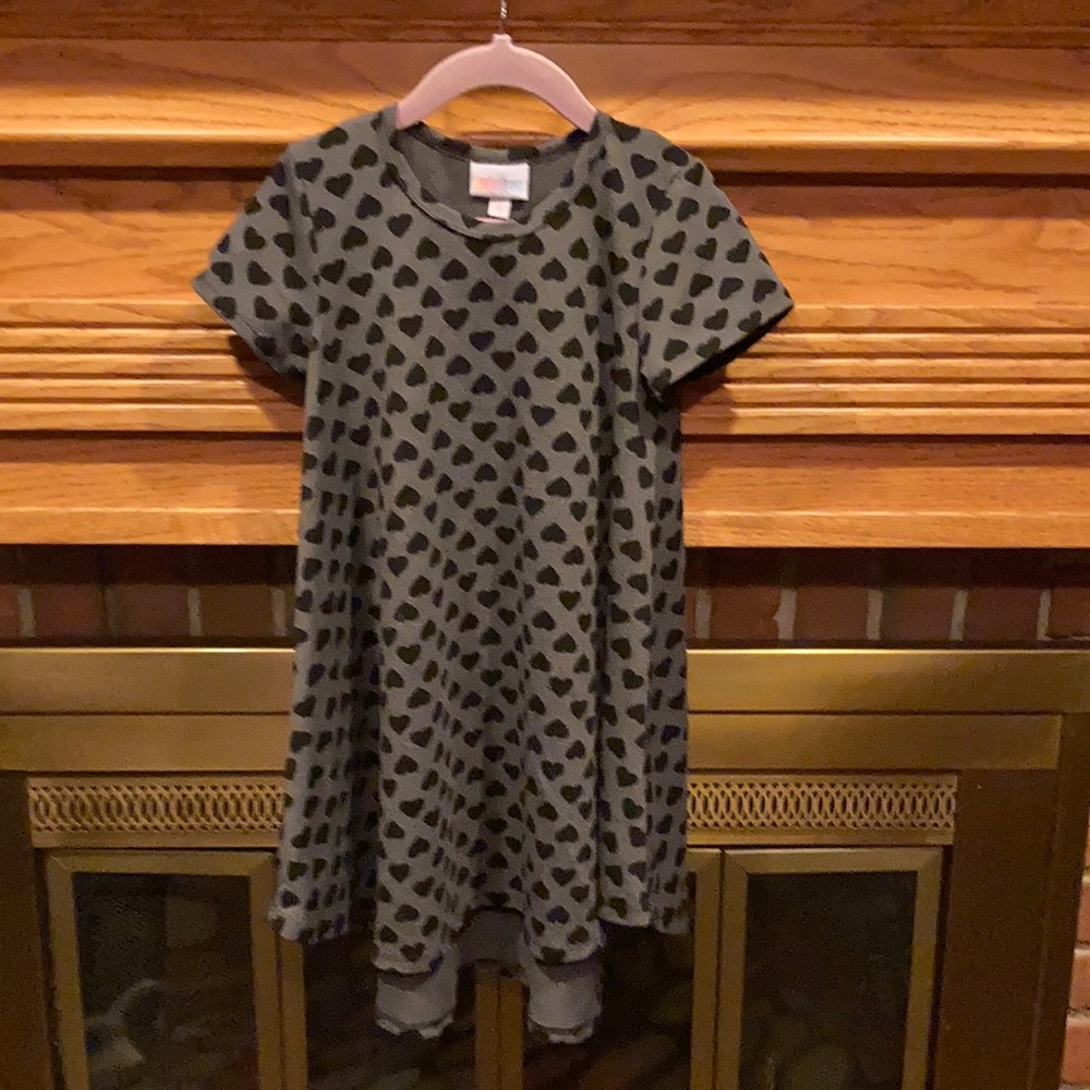 EUC sz 6 LLR Scarlett gray w black hearts dress